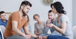 Lee más sobre el artículo COMUNICACIÓN ASERTIVA: LA CLAVE PARA RELACIONES MÁS SALUDABLES Y SATISFACTORIAS