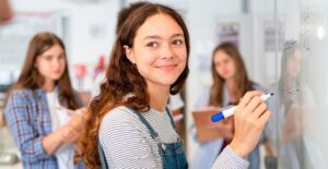 Lee más sobre el artículo ¿CÓMO MEJORAR EL RENDIMIENTO ESCOLAR?